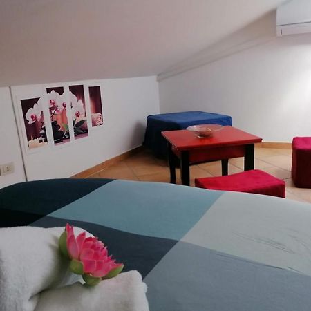 Ferienwohnung Casa Del Loto Fiumicino Exterior foto